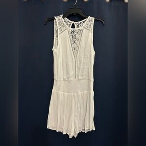 Abercrombie & Fitch White Garment